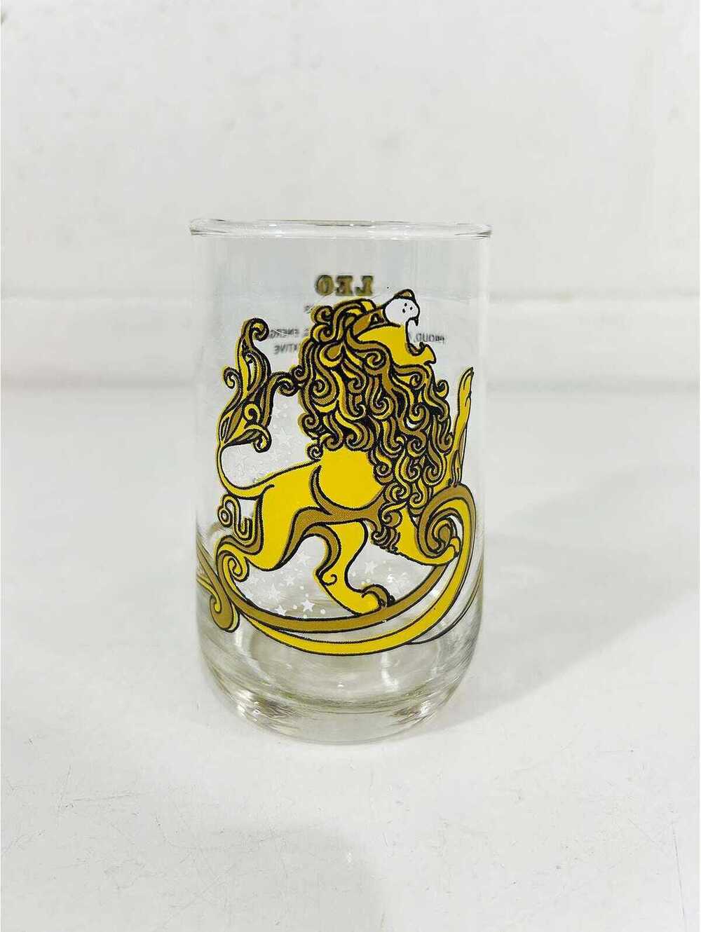Leo Zodiac Horoscope Astrology Lion Glass Celestial 1970s Arby’s Promotional